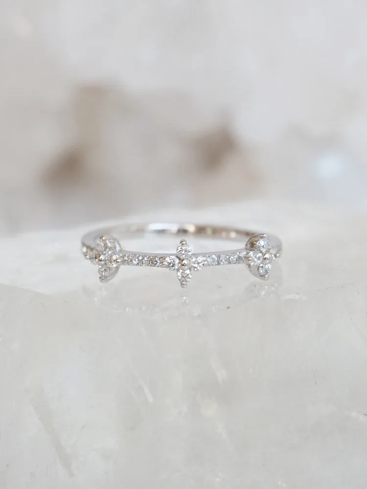 Diamond Lily Ring | 14k Gold