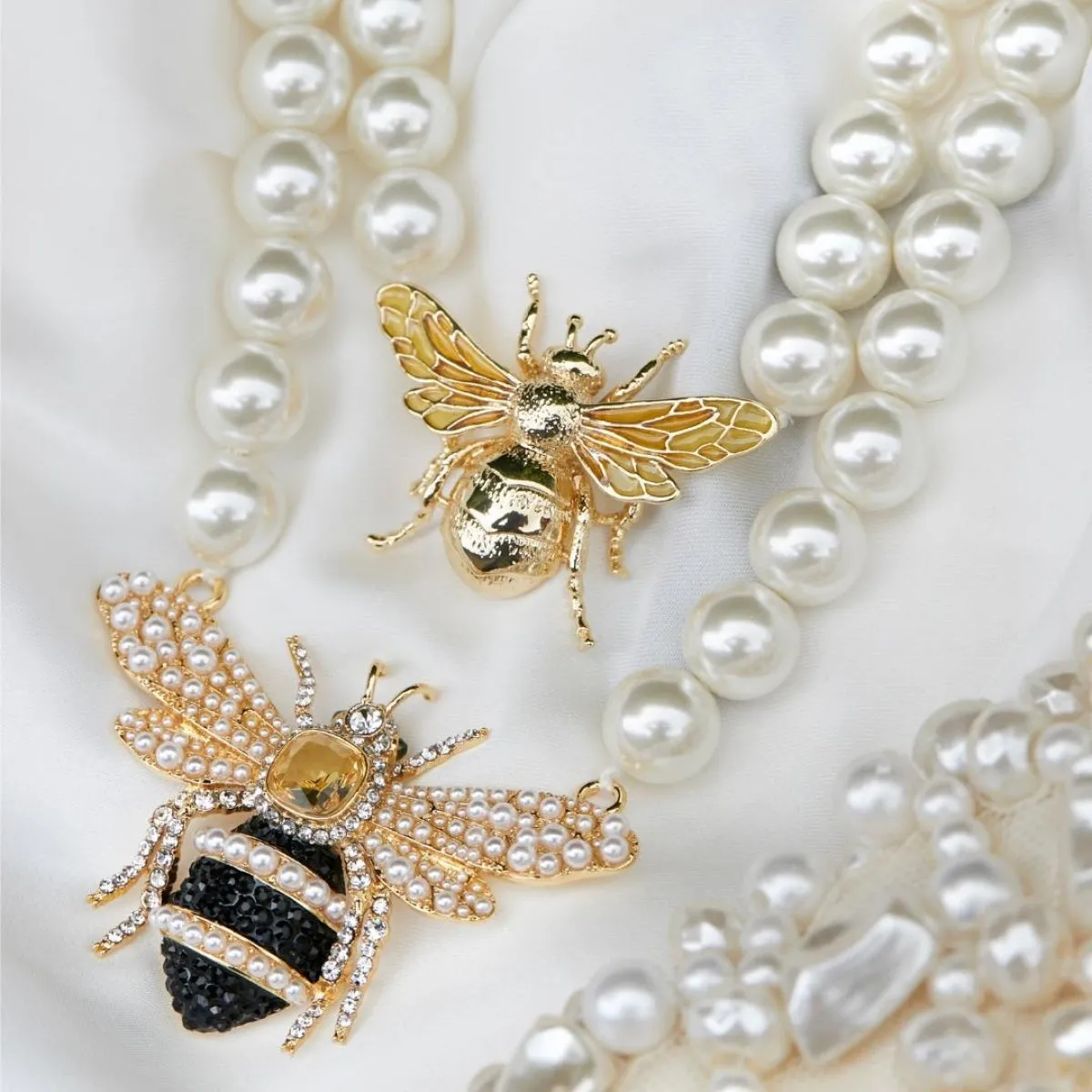 Queen Bee Pearl Necklace